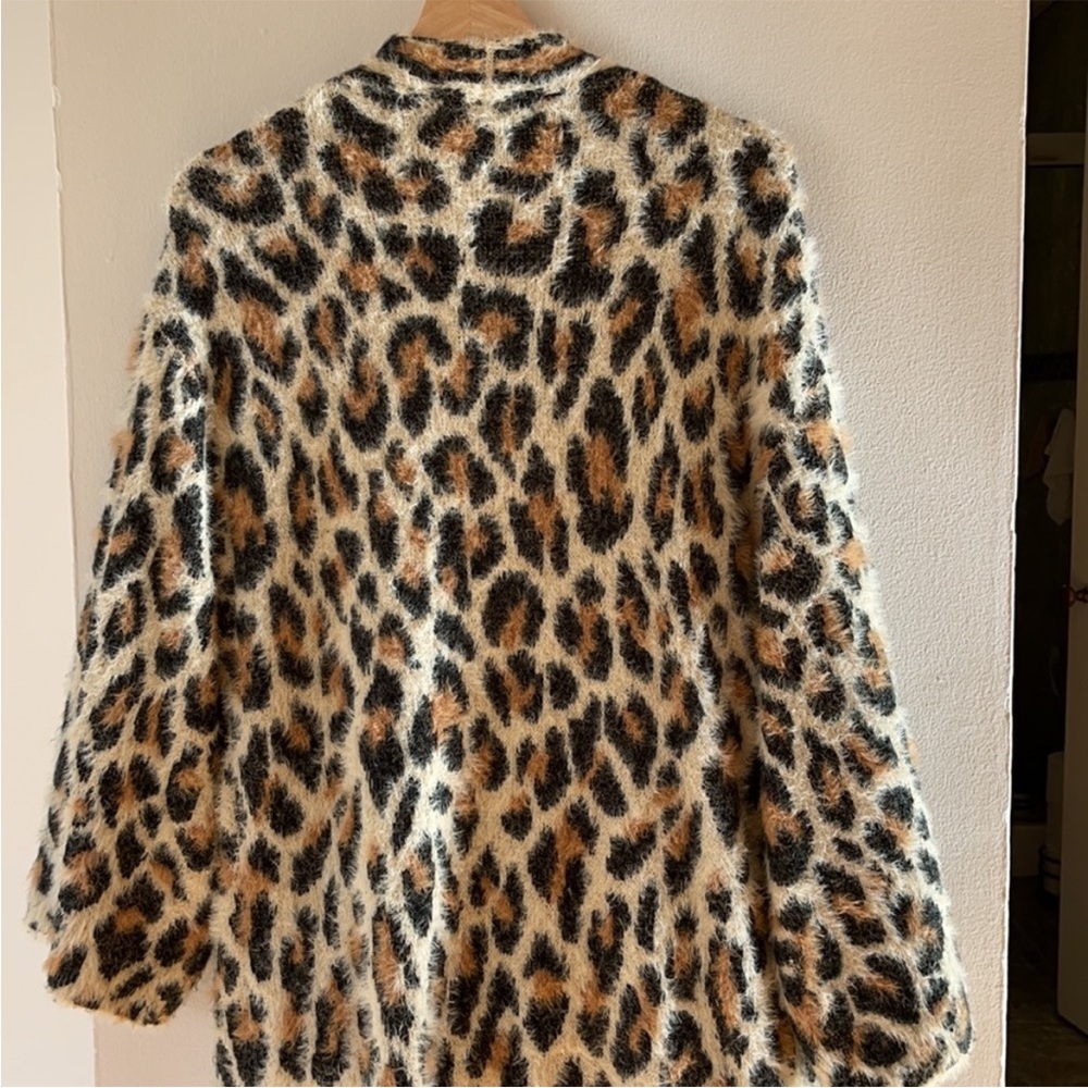Leopard Luxe Cardigan NWT - Picture 2 of 6